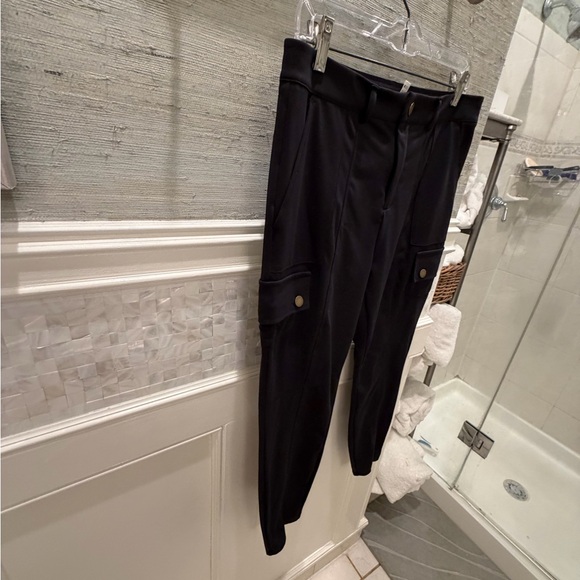 LP large petite Halara DayStretch High Waisted Skinny Cargo Pants black stretchy - Picture 6 of 17